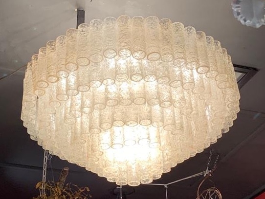 1960/70′ Paire de Lustres Venini Murano Doria Diamètre 74 cm 6 Niveaux 194 Cristaux – Image 8
