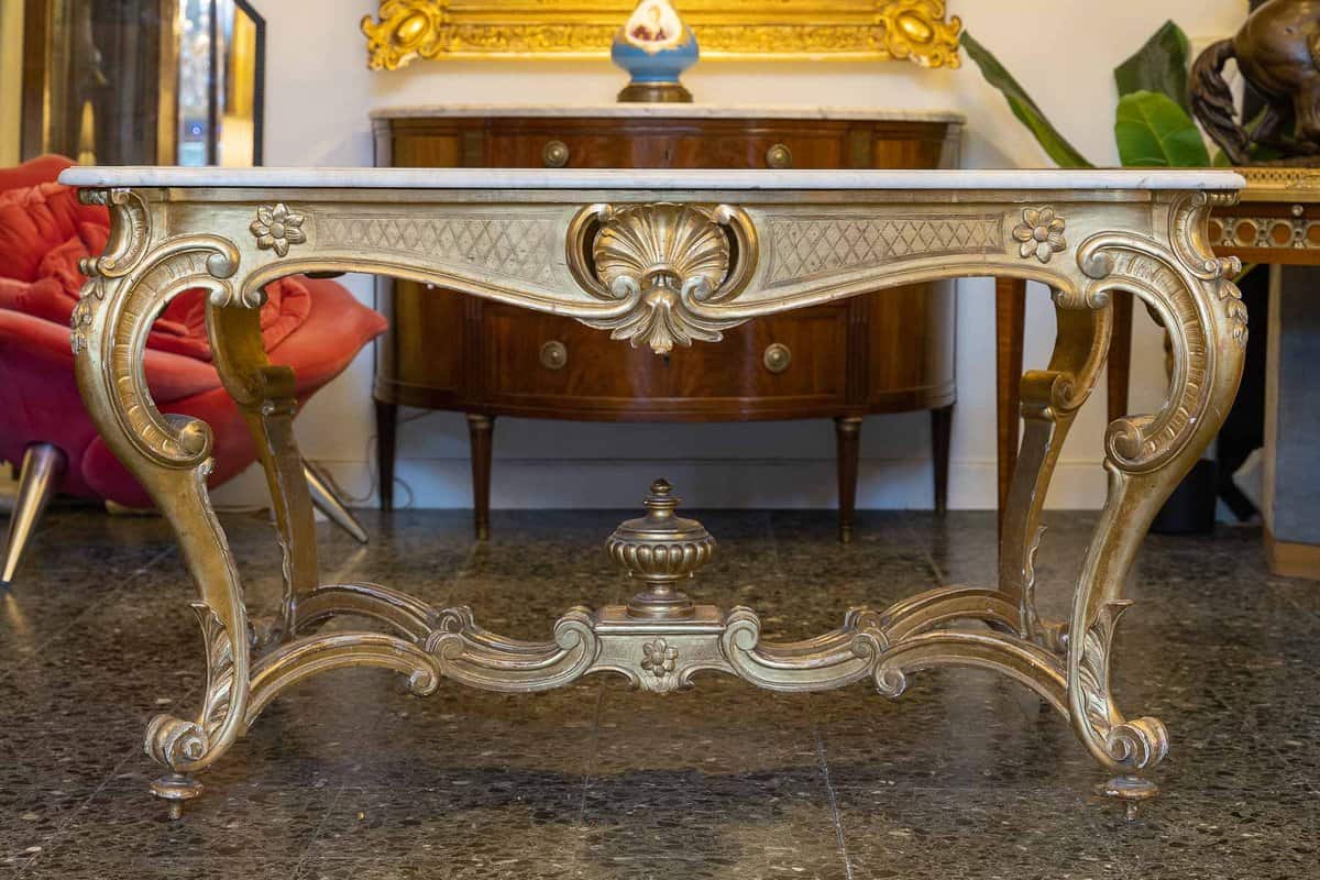 Table de milieu en bois doré d’ époque NIII. – Image 3