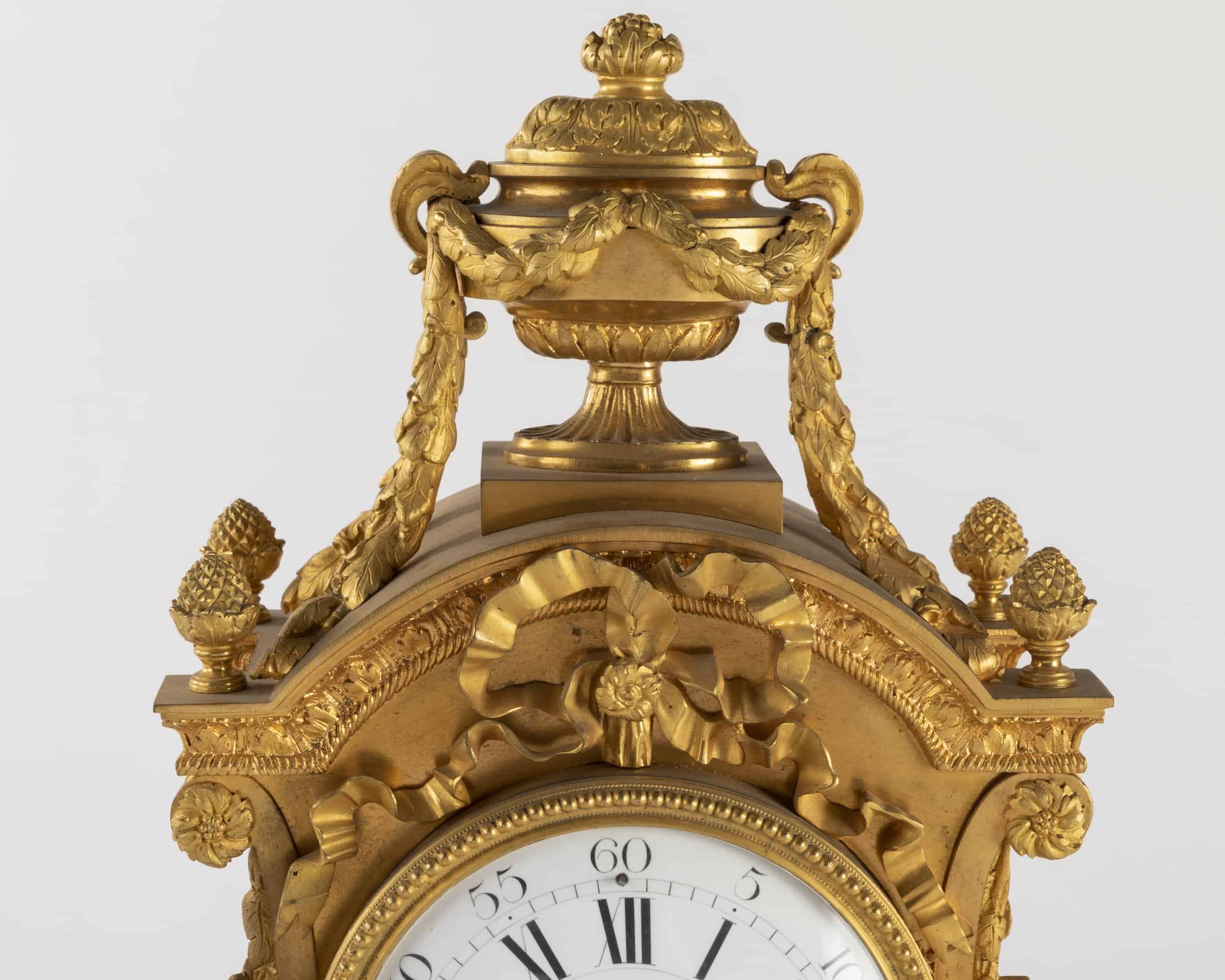 A Beautiful French 19th Century Louis XVI St. Ormolu Clock. – Image 3