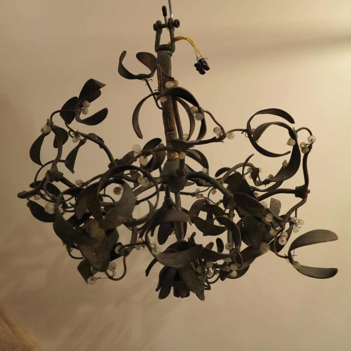 1900′ Lustre Boule de Gui en Bronze Art Nouveau à 4 Lampes – Image 5