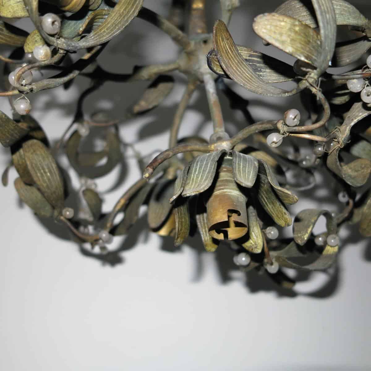 1900′ Lustre Boule de Gui en Bronze Art Nouveau à 4 Lampes – Image 9