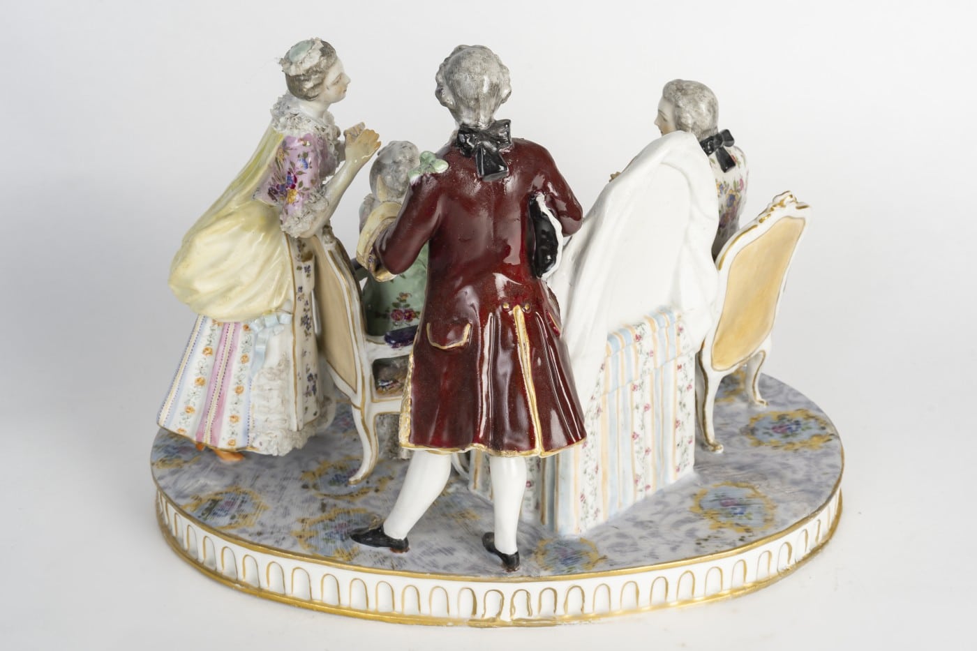Un groupe en porcelaine de Meissen, XIXème siècle – Image 3