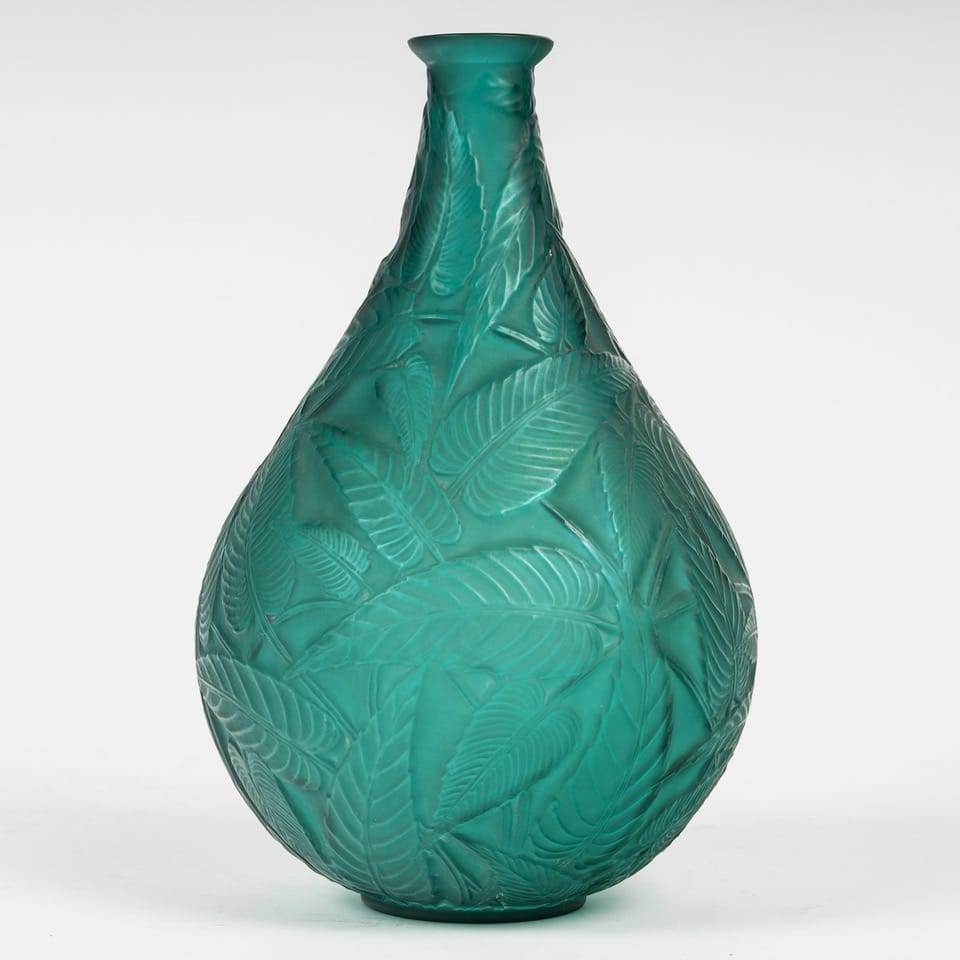 René LALIQUE -1923- Vase « SAUGE » teinté Vert émeraude – Image 4