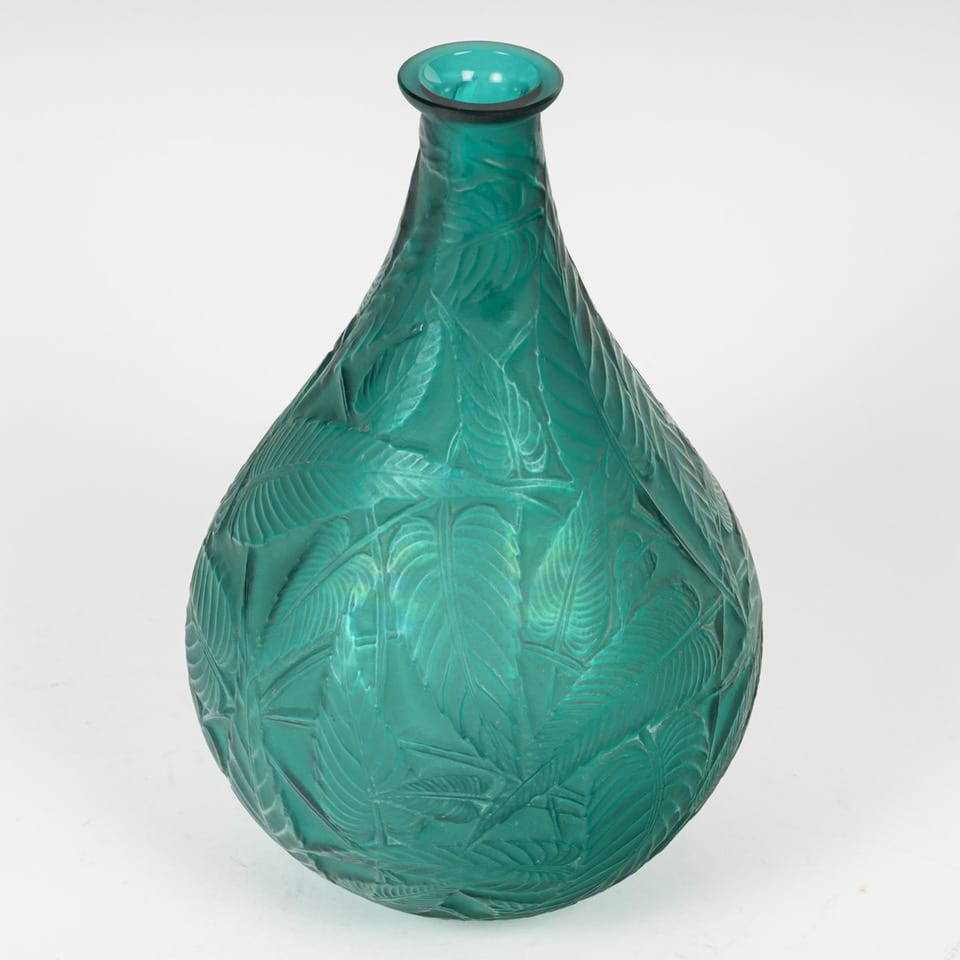 René LALIQUE -1923- Vase « SAUGE » teinté Vert émeraude – Image 3