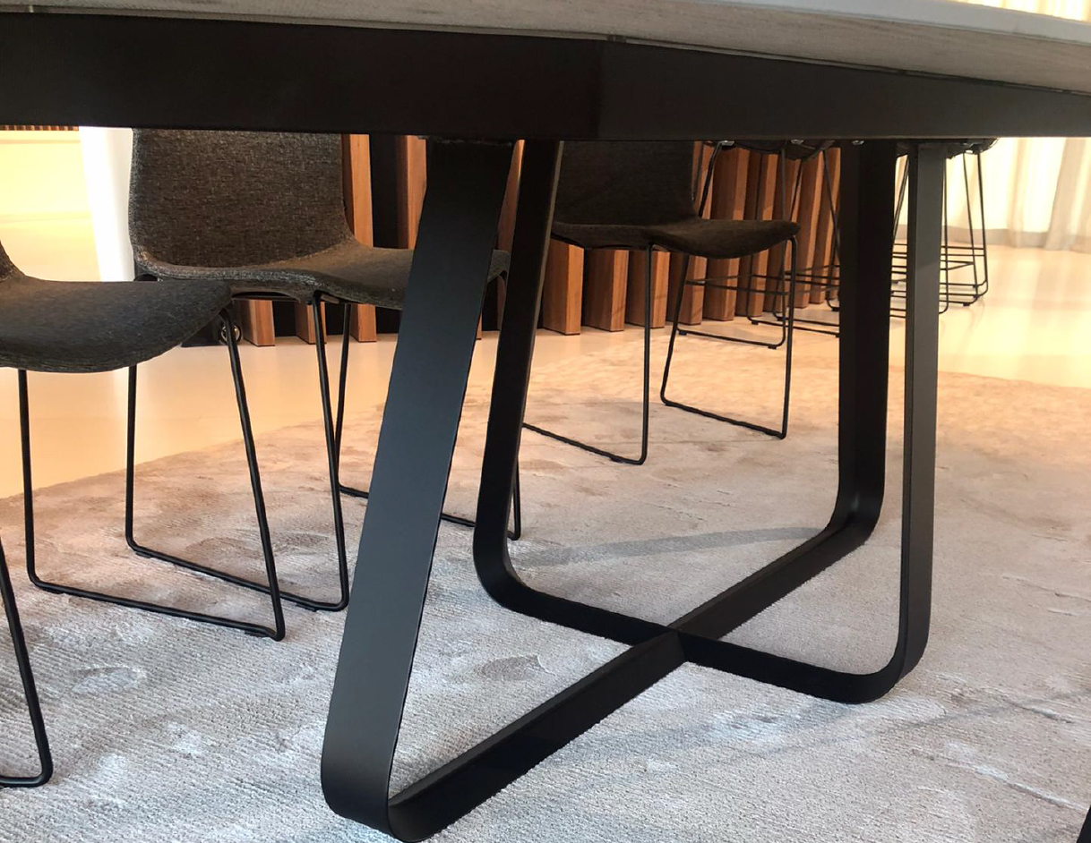 Table ovale CURVE Céramique – 250×128 – JOLI – Modèle d’exposition – Image 5
