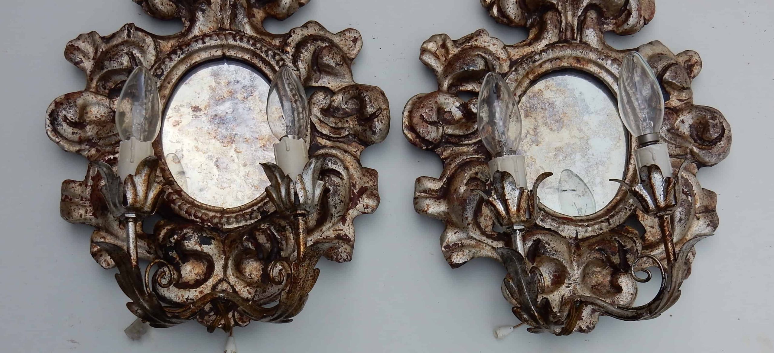 1950′ Paire d Appliques Renaissance Italienne de Style En Bois Argenté – Image 3